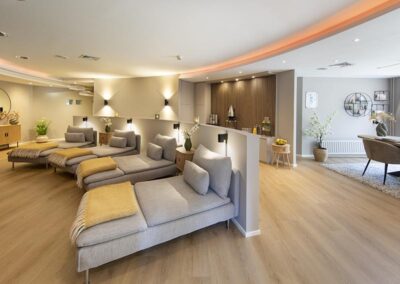 Entspannender Spa- und Wellnessbereich im Bilderberg Residence Groot Heideborgh Hotel, mit modernen Annehmlichkeiten wie einem Pool, Saunen und Ruhezonen für erholsame Momente.