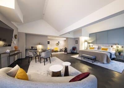 7.	Dessert im Restaurant Kingstreet im Bilderberg Hotel De Keizerskroon in Apeldoorn mit frischen Früchten und Dekoration