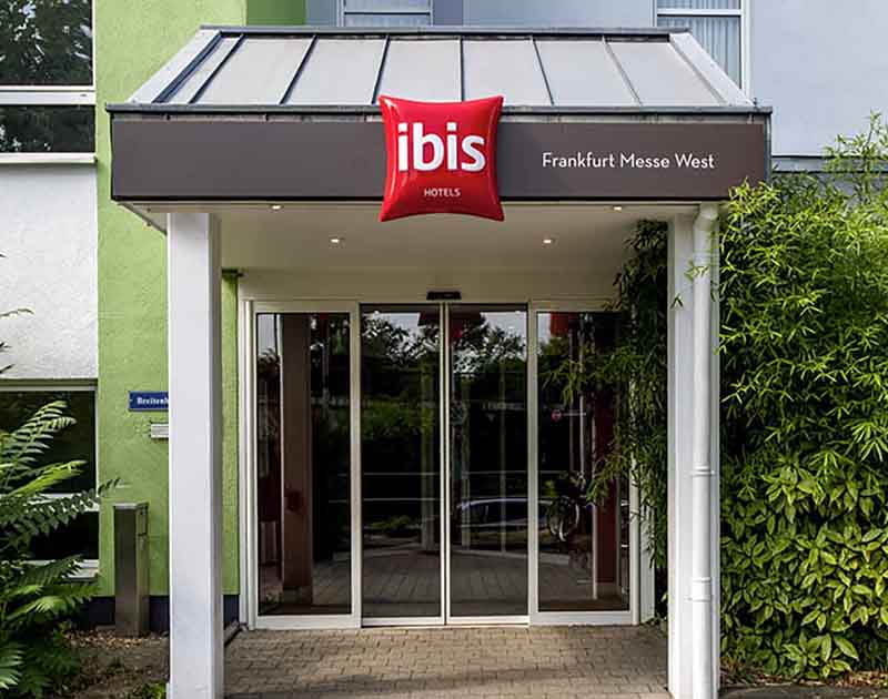 ibis Frankfurt Messe West – Eingang Front