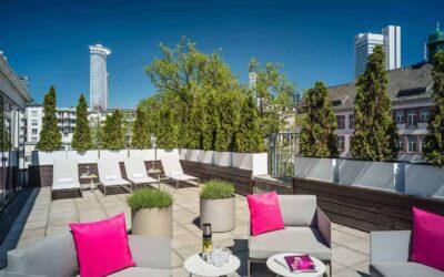 Verschenken Sie unvergessliche Erlebnisse mit Hotelgutscheinen von Event Hotels