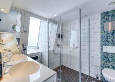 Privilege Suite (6)
