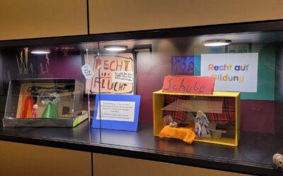 Kinder zeigen ihre Rechte